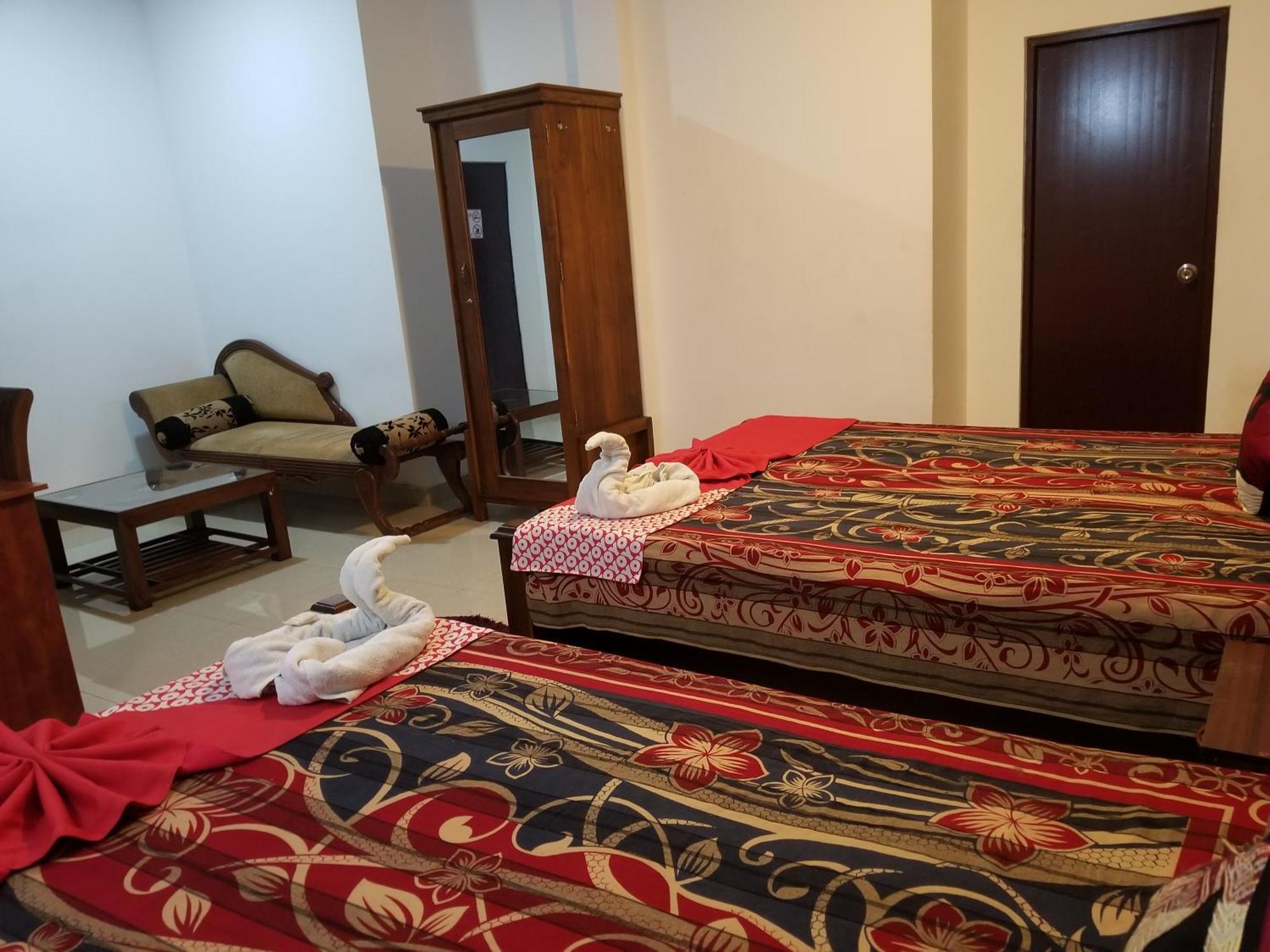 Airport Transit Kings Hotel Katunayaka Zewnętrze zdjęcie