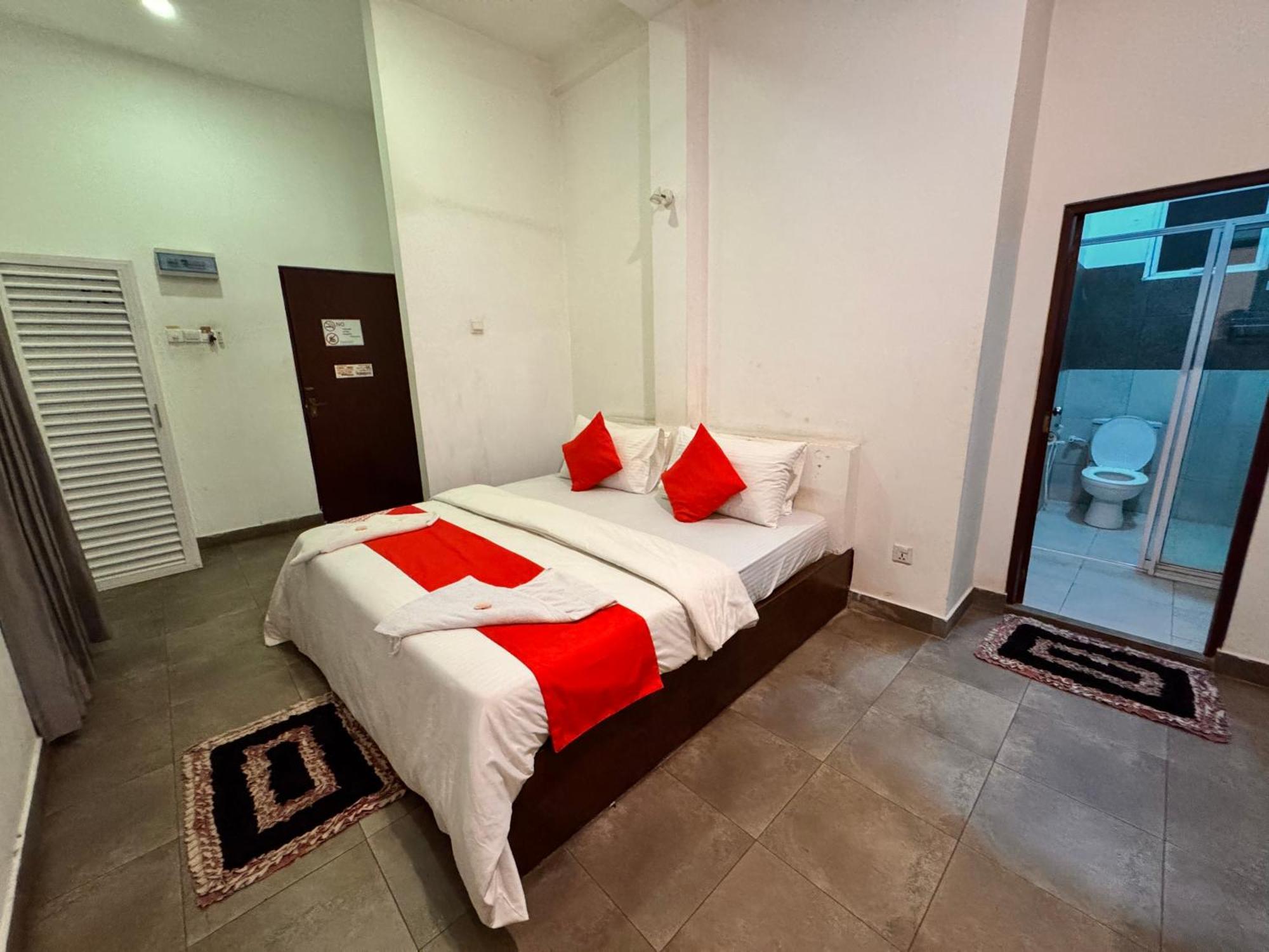 Airport Transit Kings Hotel Katunayaka Zewnętrze zdjęcie